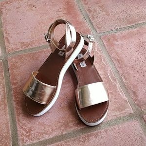 Metallic rose gold Steve Madden sandals